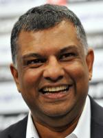 Fernandes gives relegation assurance — diary
