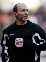 Mike Dean in charge of crunch City game
